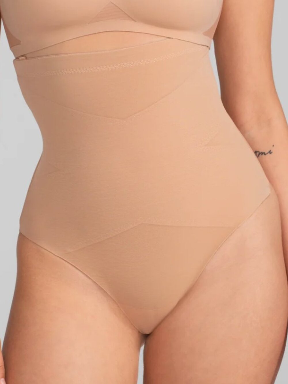 HoneyLove Superpower Thong Shapewear XS NWT SAND NUDE